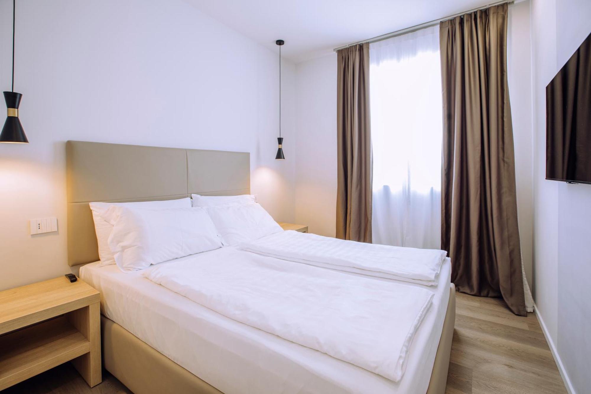 Ah Porticcioli Boutique Apartments San Felice del Benaco Exteriér fotografie