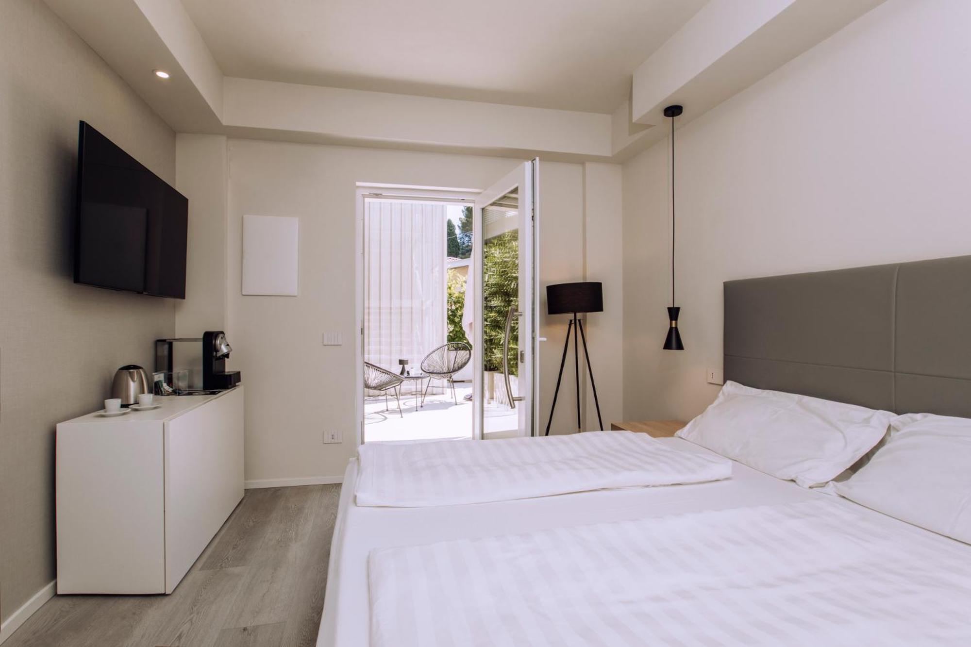 Ah Porticcioli Boutique Apartments San Felice del Benaco Exteriér fotografie
